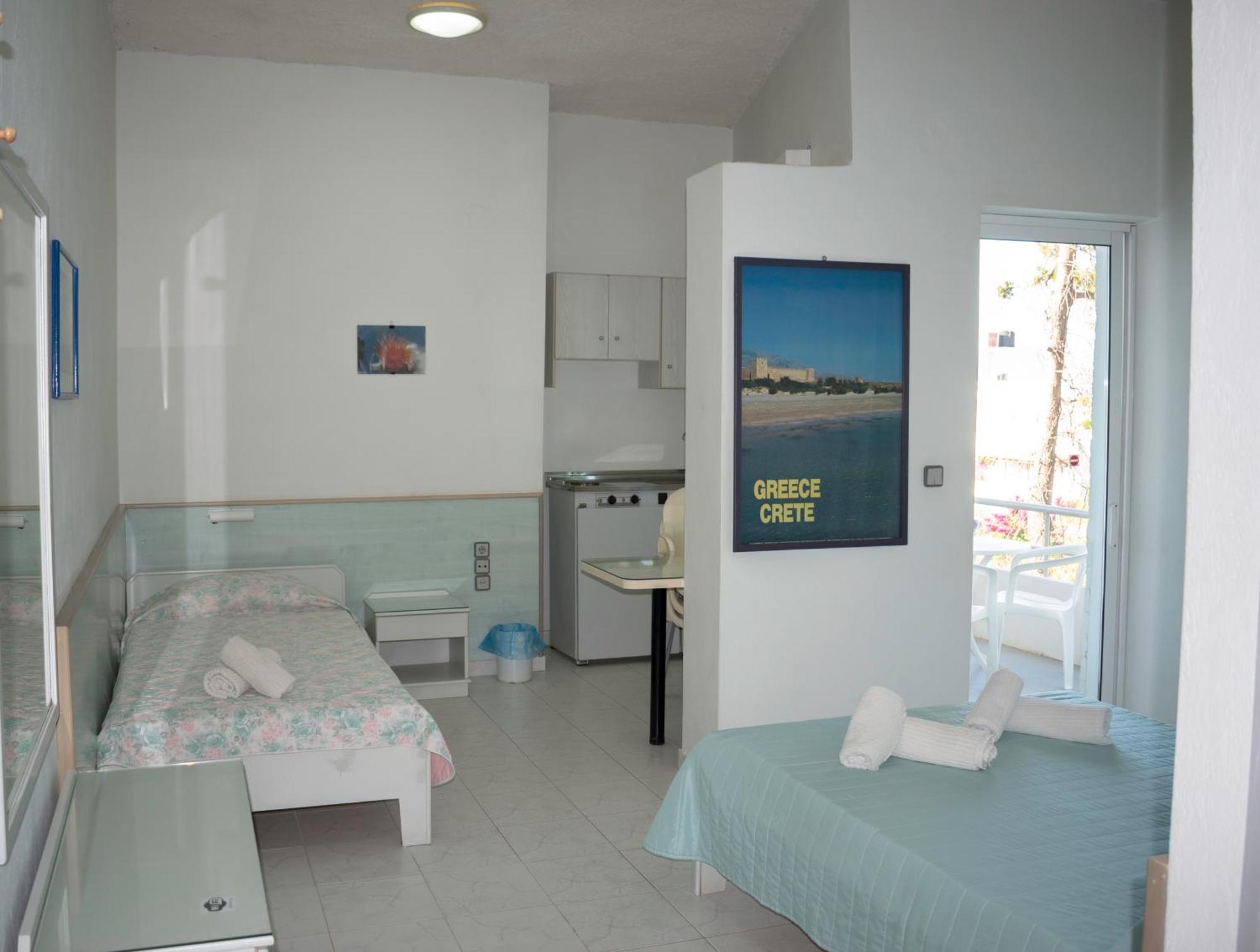 Stefanie Studios Agia Marina Eksteriør billede